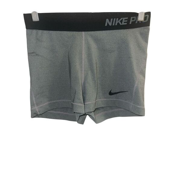 ✨Nike Pro 5" Compression Grey Sz Medium Shorts✨ - Picture 5 of 11
